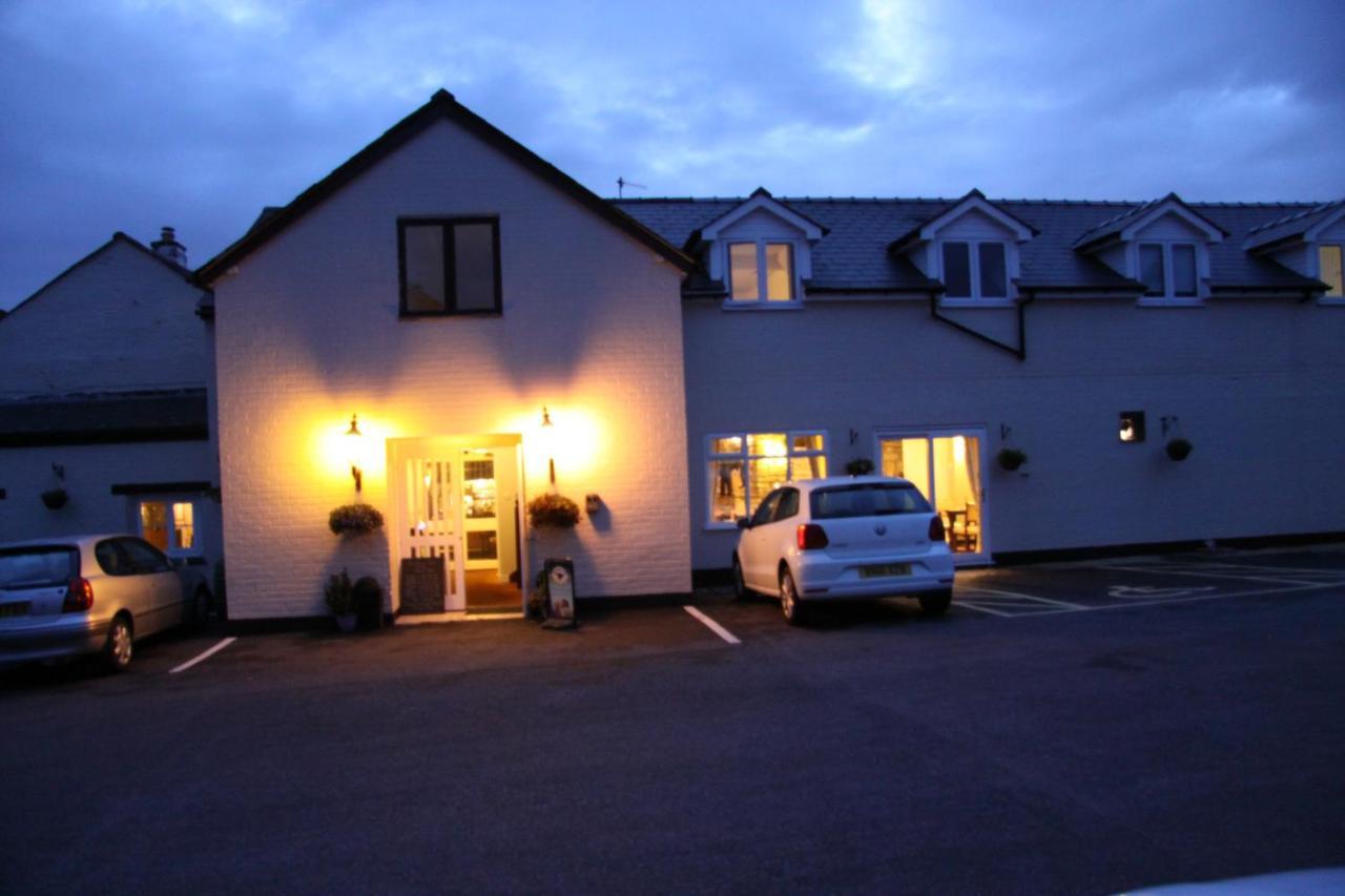 The Anchor Inn Pershore Exterior photo