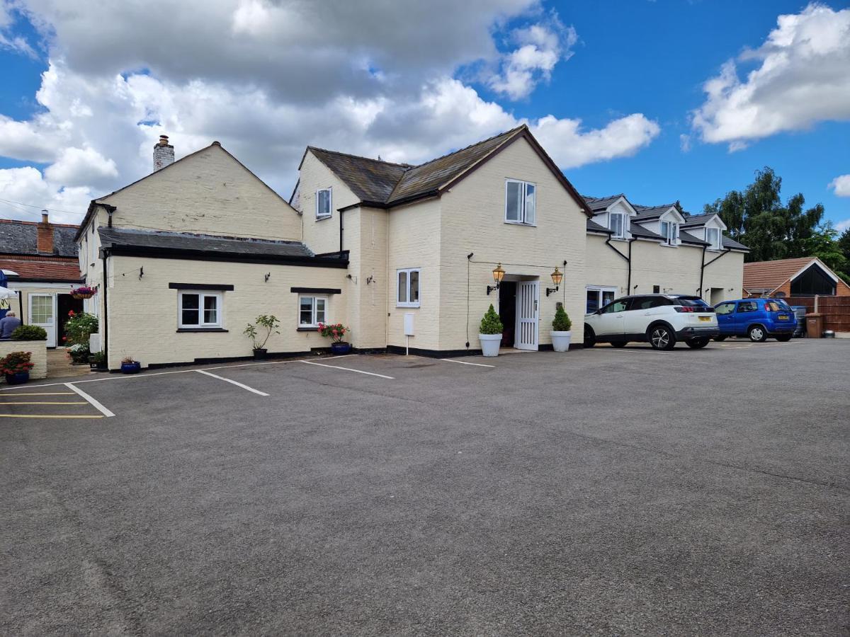 The Anchor Inn Pershore Exterior photo