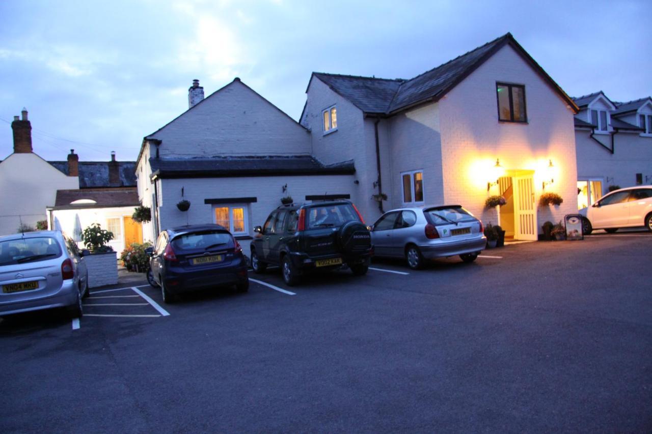 The Anchor Inn Pershore Exterior photo